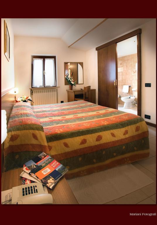 Albergo Il Castellino Boario Terme Εξωτερικό φωτογραφία