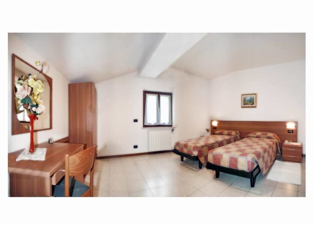 Albergo Il Castellino Boario Terme Εξωτερικό φωτογραφία